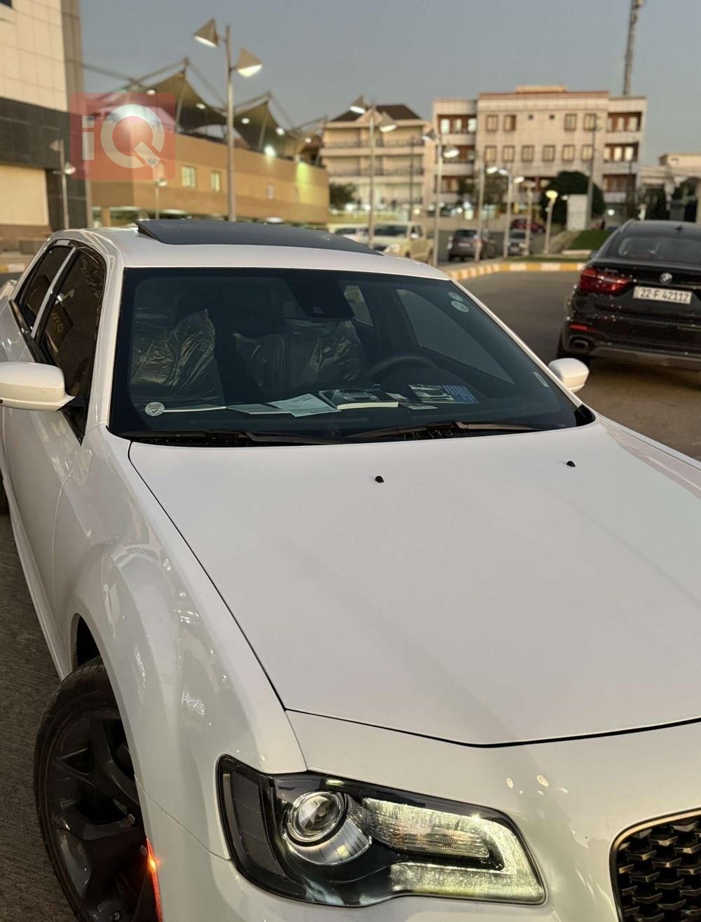 كرايسلر 300